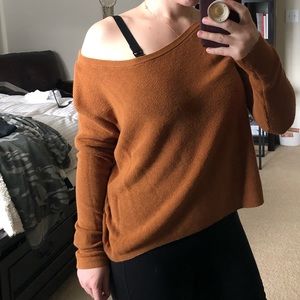 Really cute flowy / over the shoulder sweater